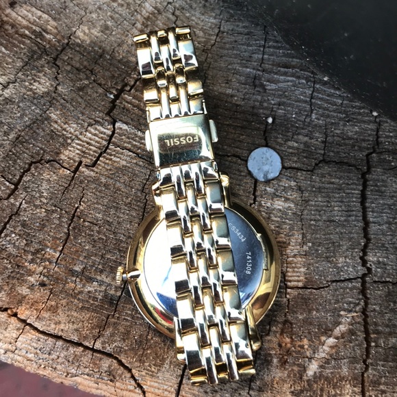 Gently used FOSSIL WATCH - Picture 3 of 3